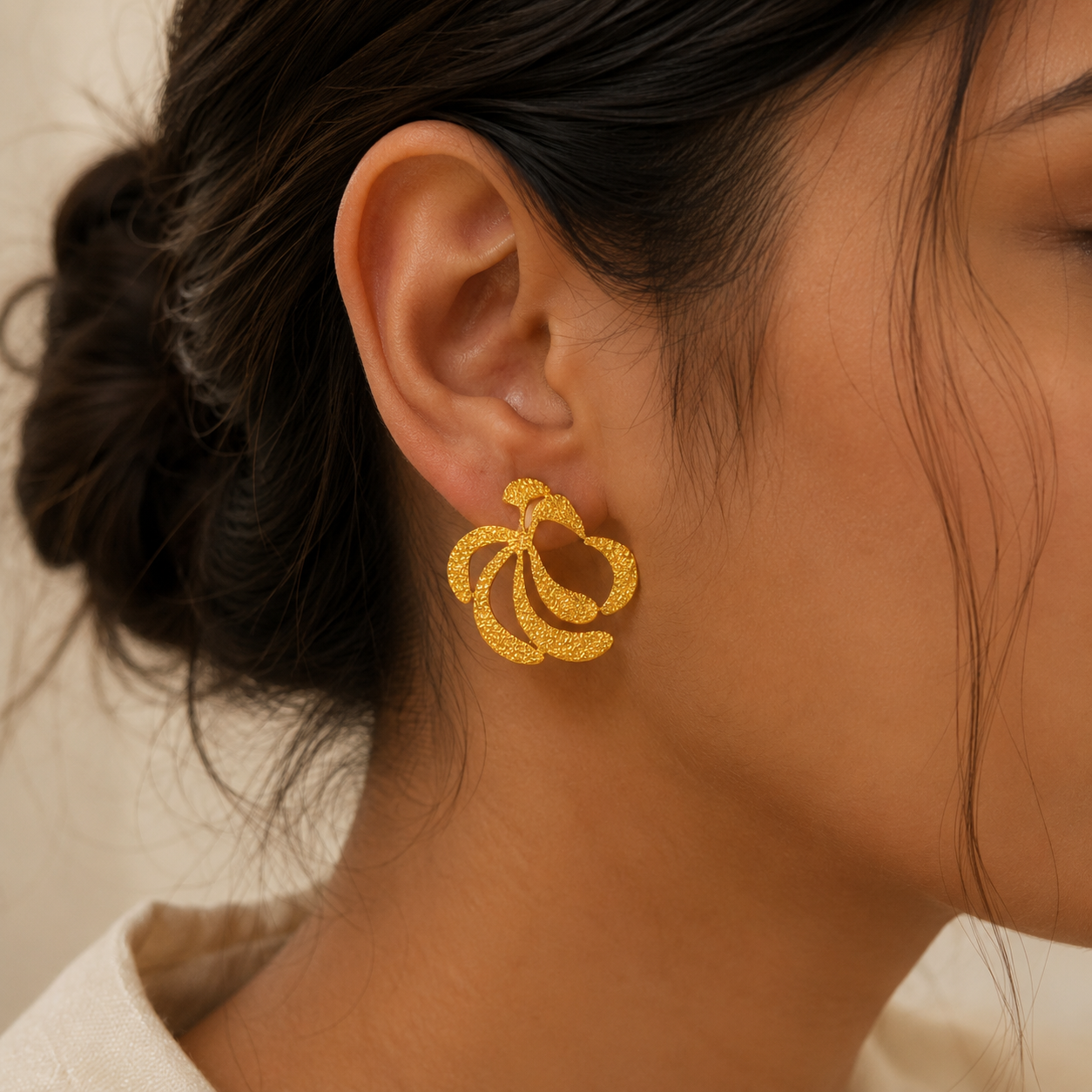 Abstract Textured Palm Studs – Sculptural Metallic Statement Earrings
