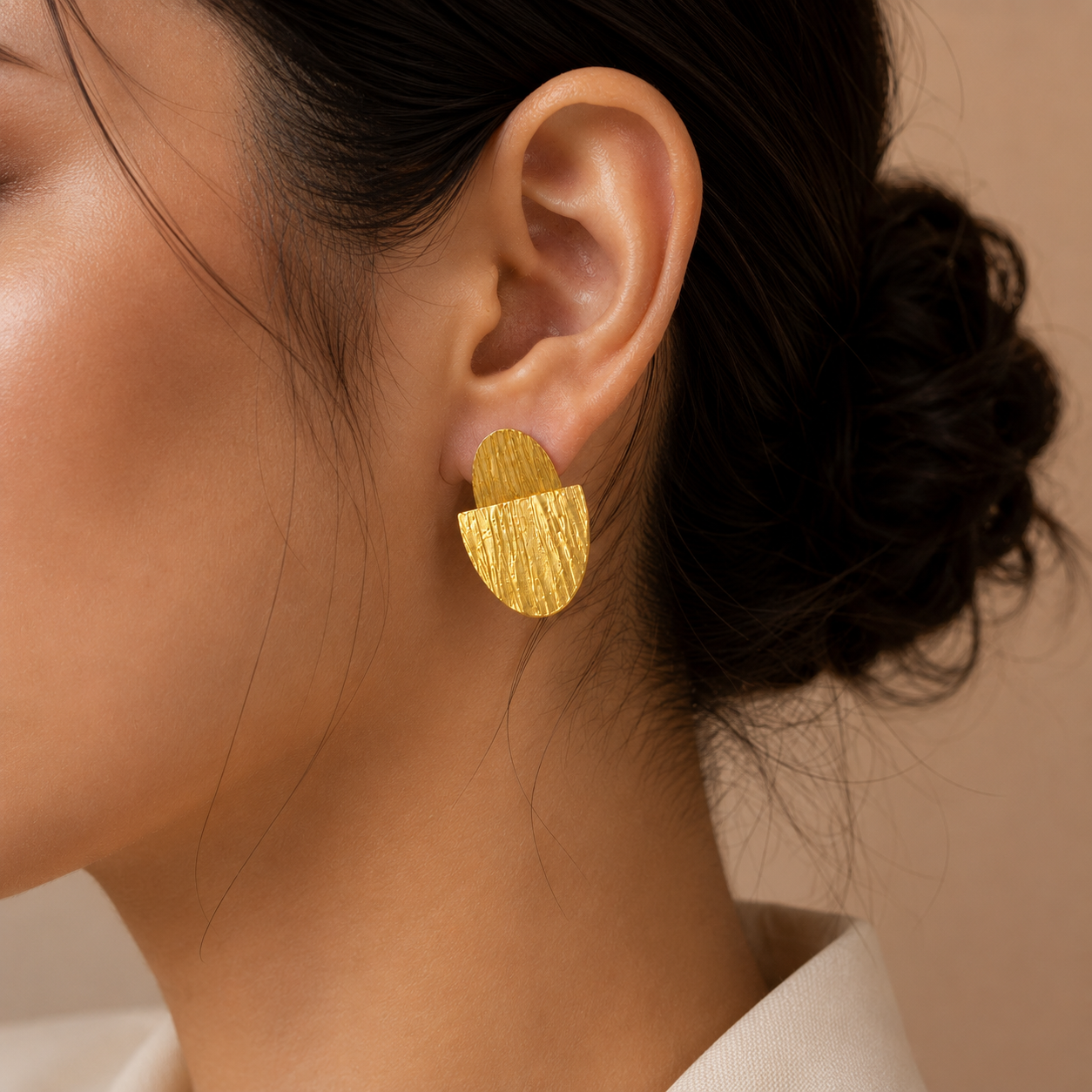 Velvet Gold Drops