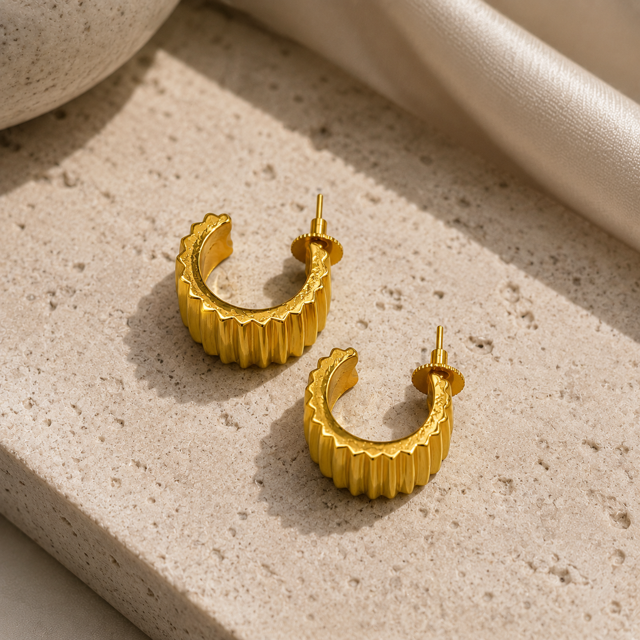 Ripple Edge Hoops Earring