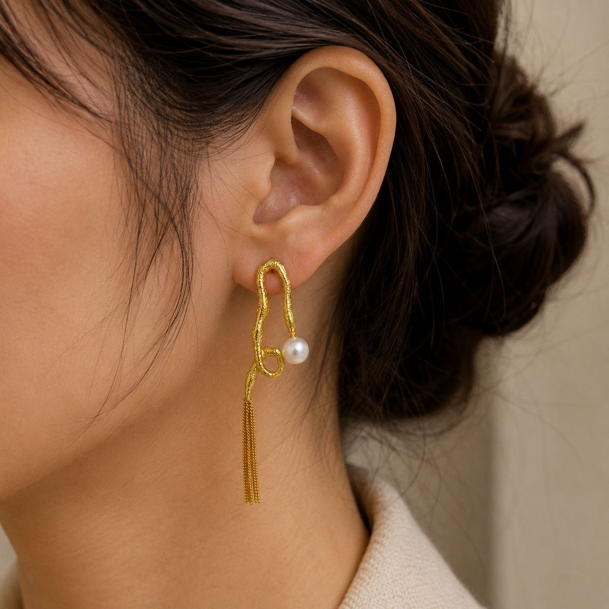 Abstract Sculptural Pearl Earrings – Gold Plated Fluid Asymmetric Tassel Drops
