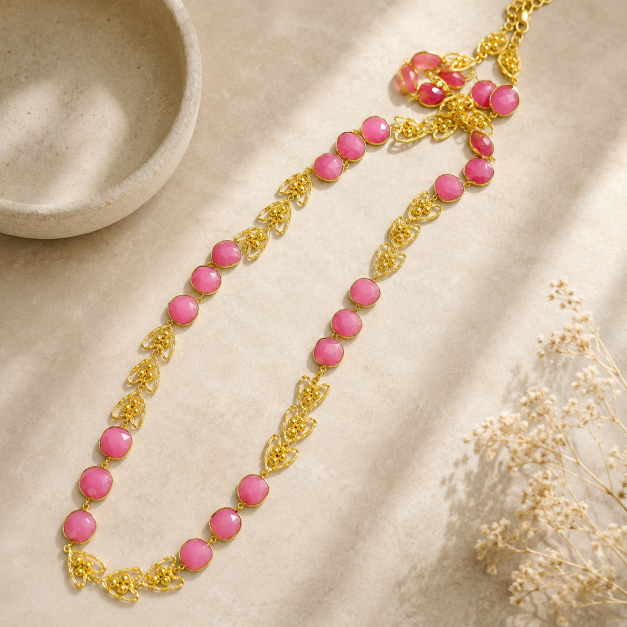 Gilded Rose Petal Statement Necklace – Calci Monalisa Stone Brass Chain