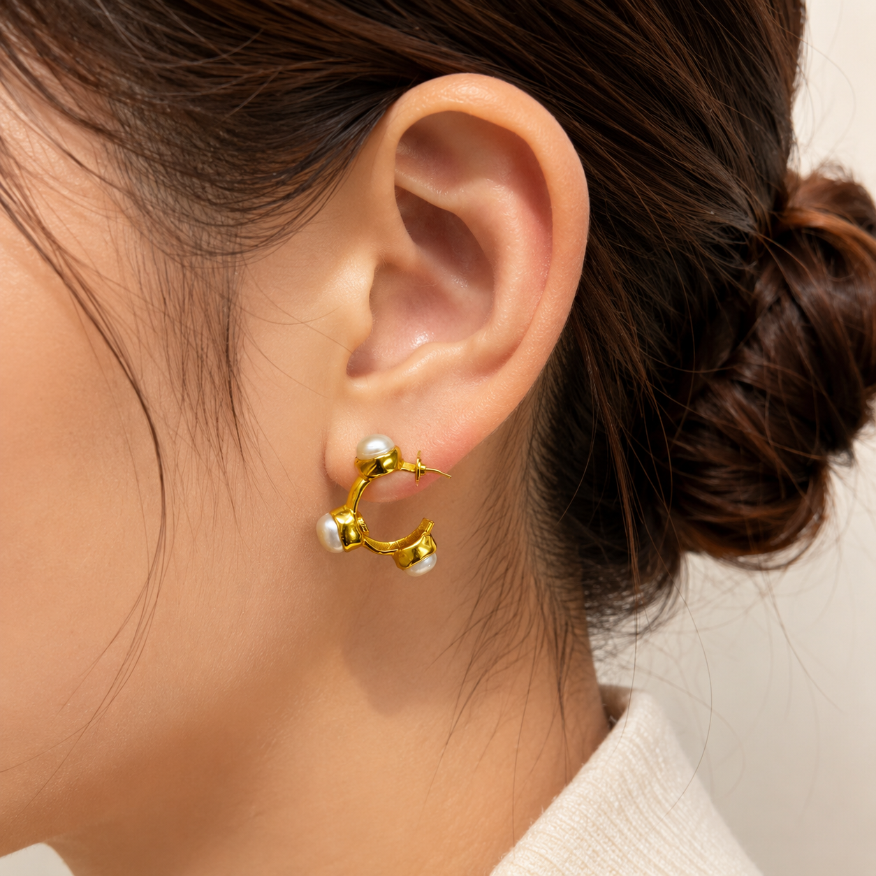 Halo Pearl Hoops