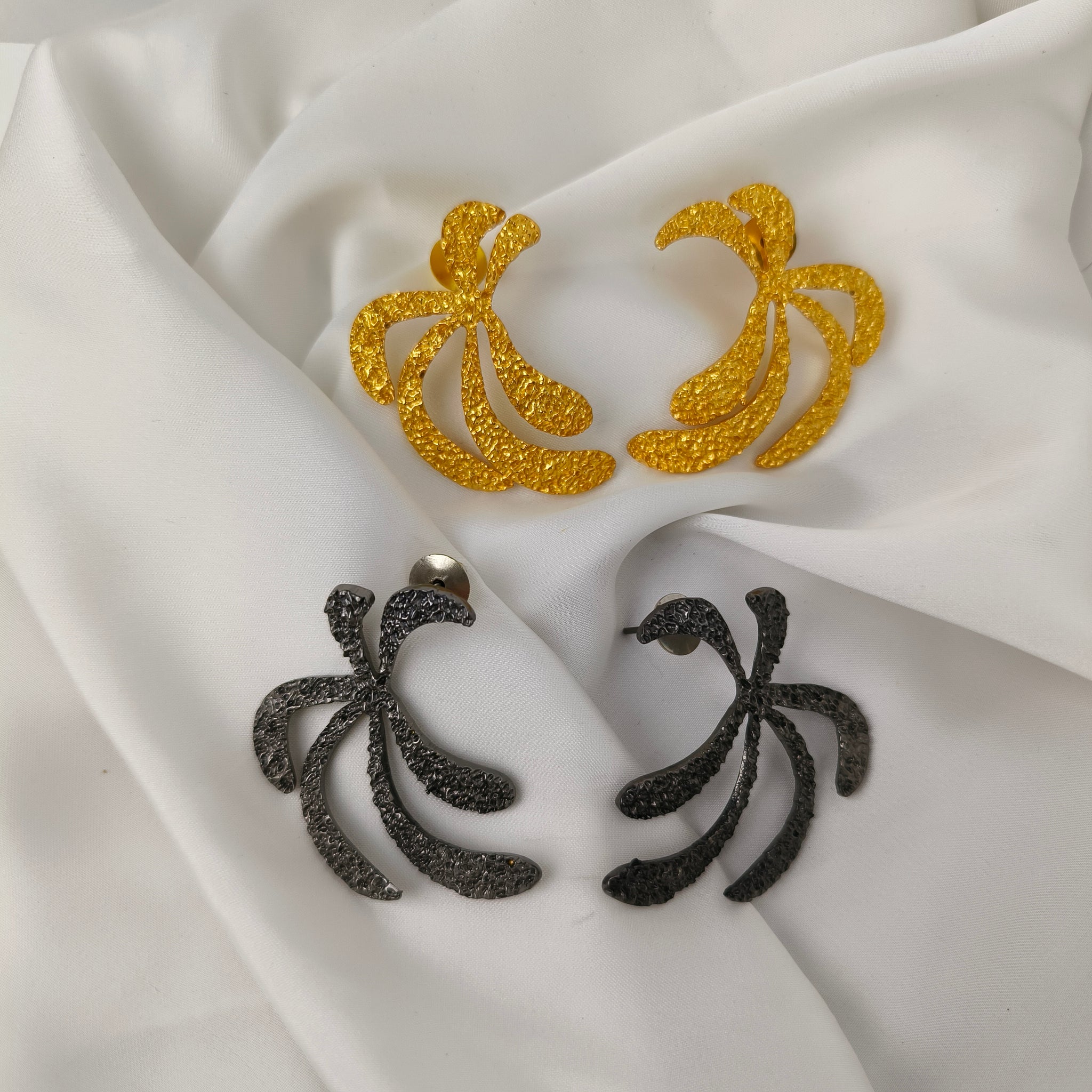 Abstract Textured Palm Studs – Sculptural Metallic Statement Earrings