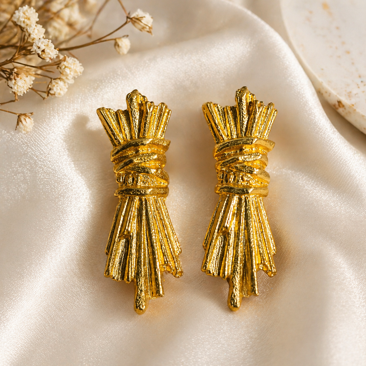 Bow Earring