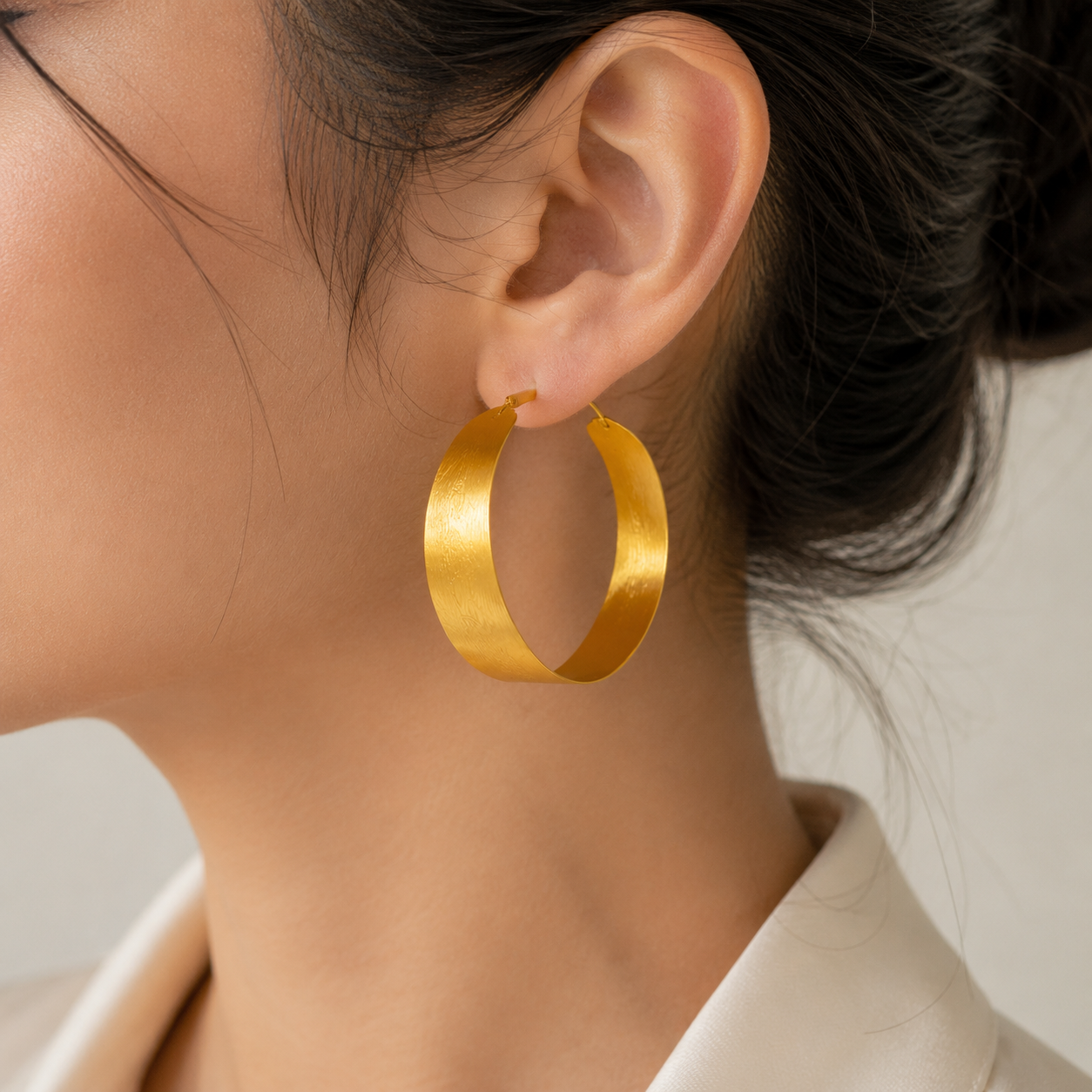 Solstice Curve Hoops Earring